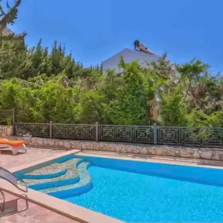 Апартаменты Zahna Каш